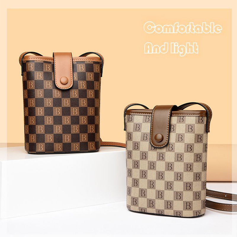 Plaid women's fashionable shoulder bag