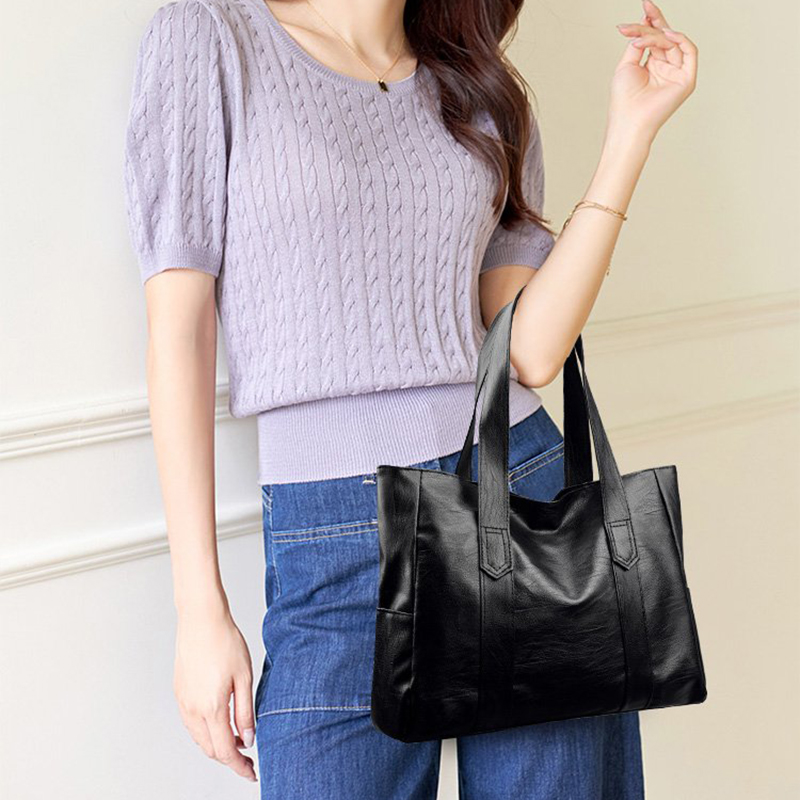 Large capacity women's fashionable tote bag